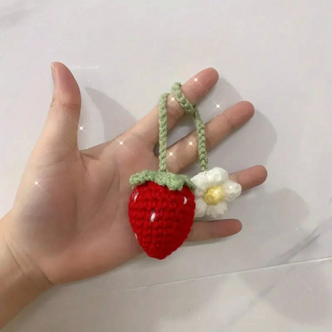Crochet Strawberry Keychain Pendant, DIY Handmade Product, Decoration For Bag, Car, Birthday Gift For Girls Car Accessories Bag Charm Backpack For School Cute Goth Y2k