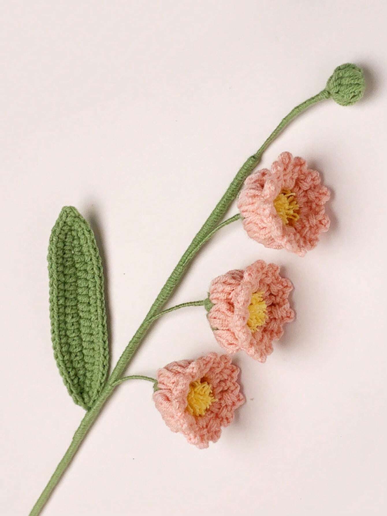 Crochet Love Flower Gift Set - Hand-Woven Wool Art, Timeless Romantic Decor For Mother's Day, Teachers Day, Birthdays, Graduations - Exquisite DIY Artificial Blossoms For Home & Room Accent