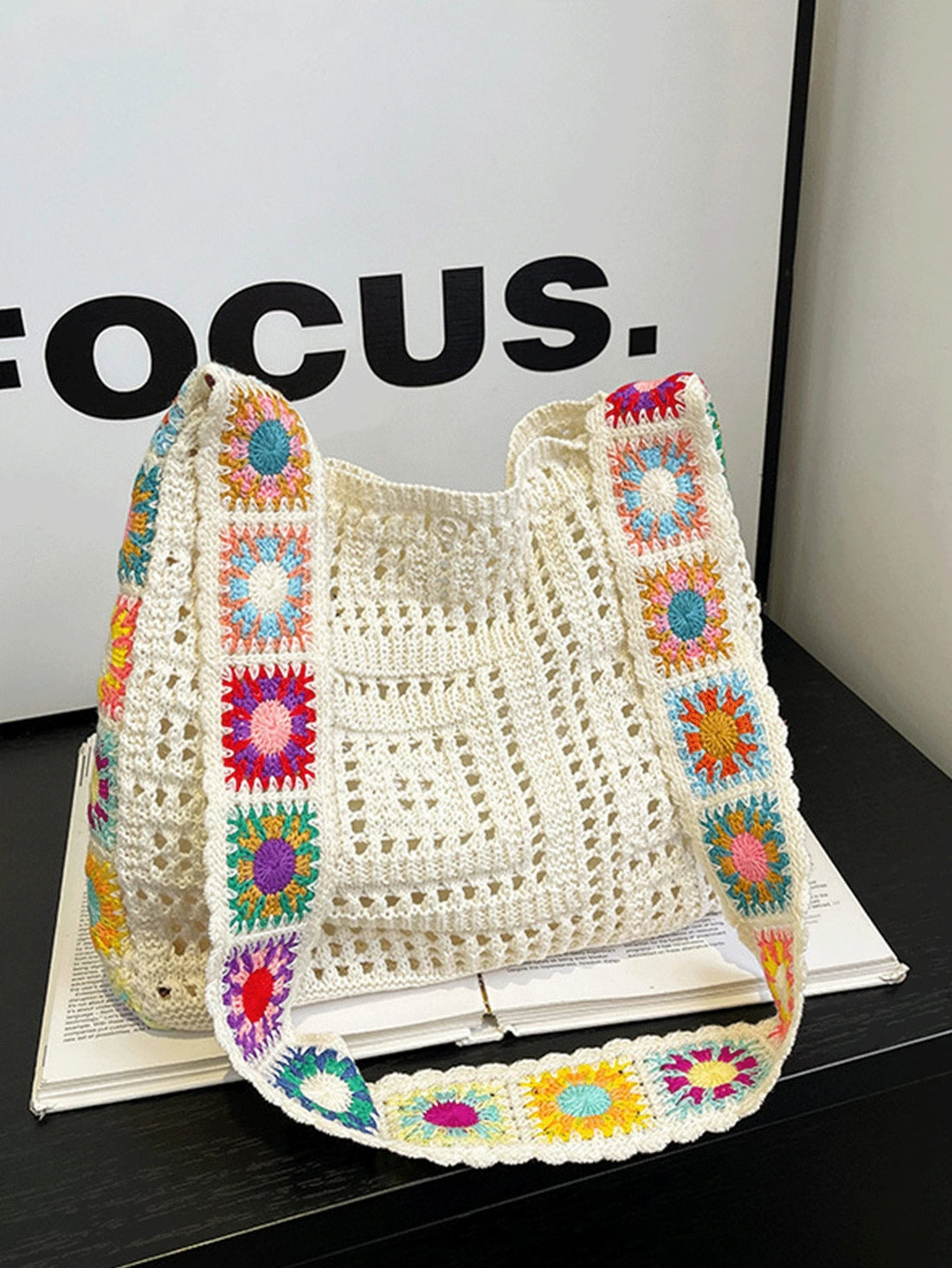 Korean Fashion Knitting Bag Bohemian Style Knitting Bag Holiday Wind Hollow Knitting Bag, Flower Pattern Decorative Messenger Bag Shoulder Bag Hook Bag Female Bag, Suitable For Travel
