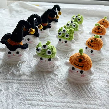 Creative Halloween Crochet Ghost Pendant – Handwoven Keychain & Bag Accessory (5 Styles)